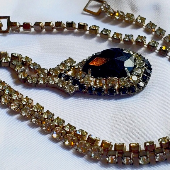 Vintage Rhinestone and Crystal Necklace - Picture 3 of 6